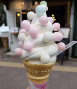 カラメル雑貨店のソフトクリーム